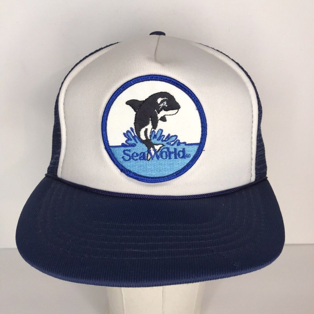 Vintage Seaworld Blue White Orca Killer Whale Patch Mesh Snapback Trucker Hat